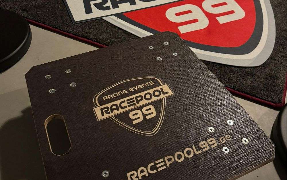 Handwerk trifft Hochgeschwindigkeit: Wenn Rollbrett24 für die Rennstrecke fertigt